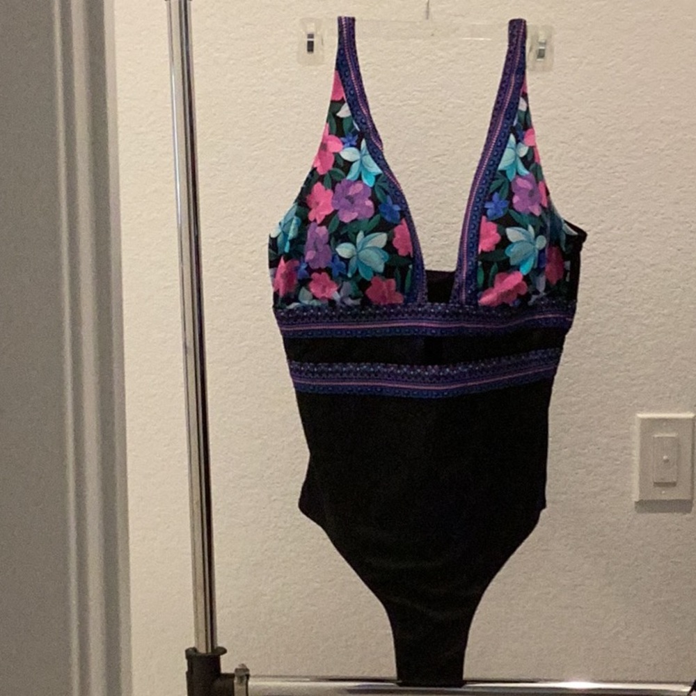 Swimsuits For All Black and Purple One Piece, Size 14, like new